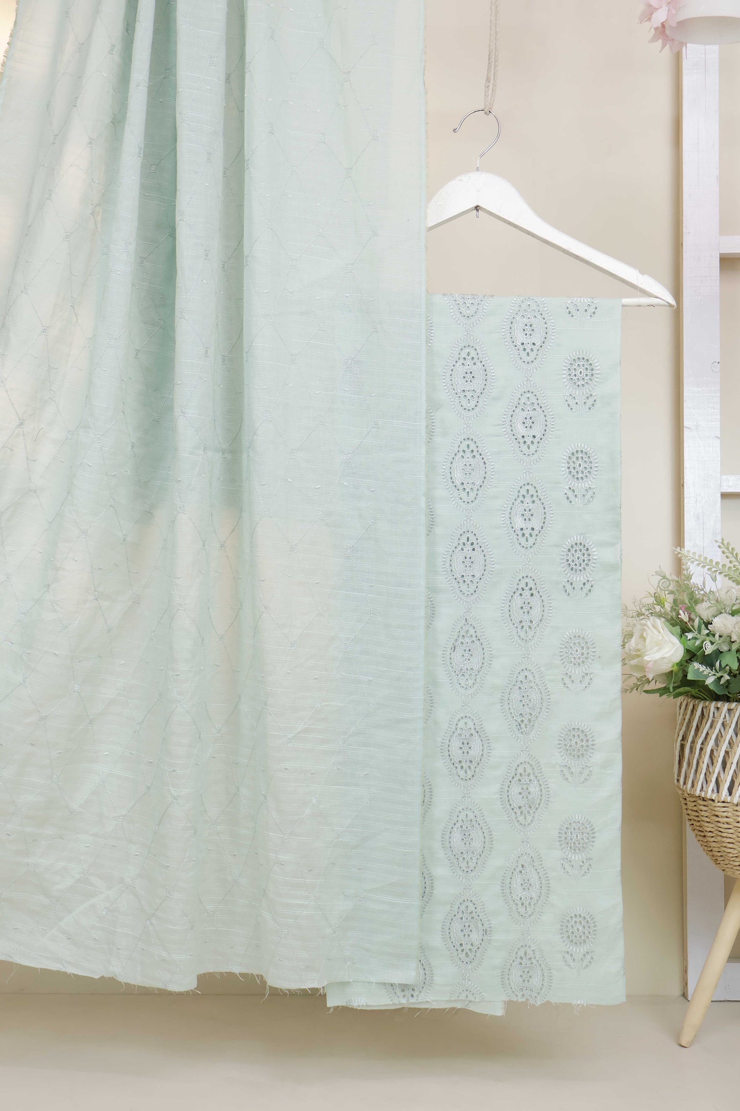 3Piece-Lawn Embroidered Suit MV2WR07