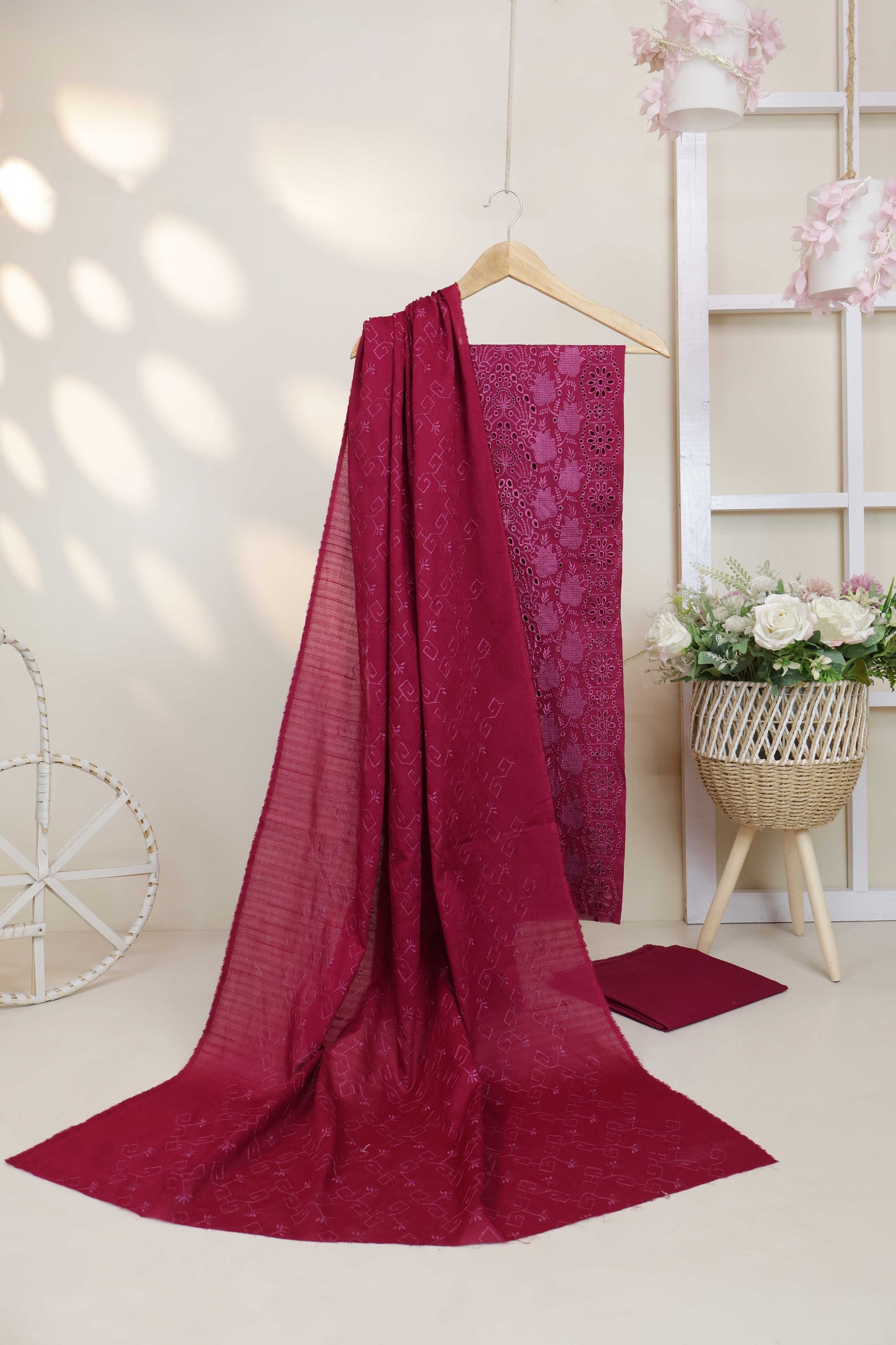3Piece-Lawn Embroidered Suit MV2WR01