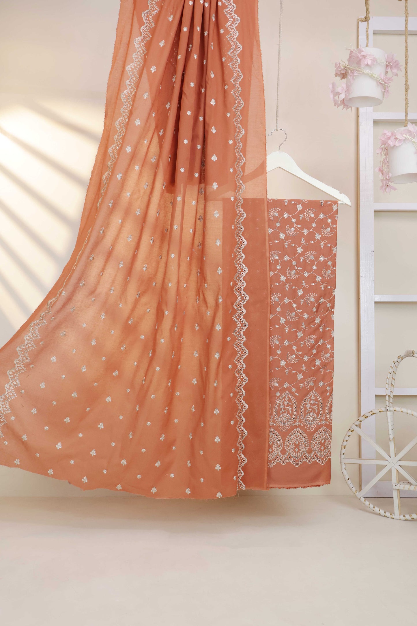 3Piece-Lawn Embroidered Suit V15WR08