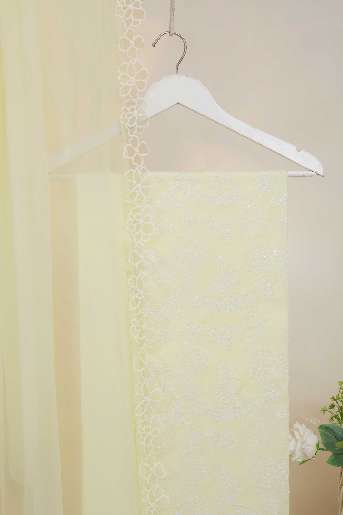 Luxury Lawn Embroidered Suit NV1WR02