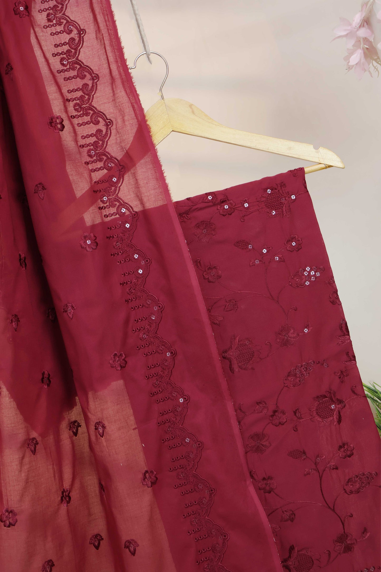 3Piece-Lawn Embroidered Suit V15WR07