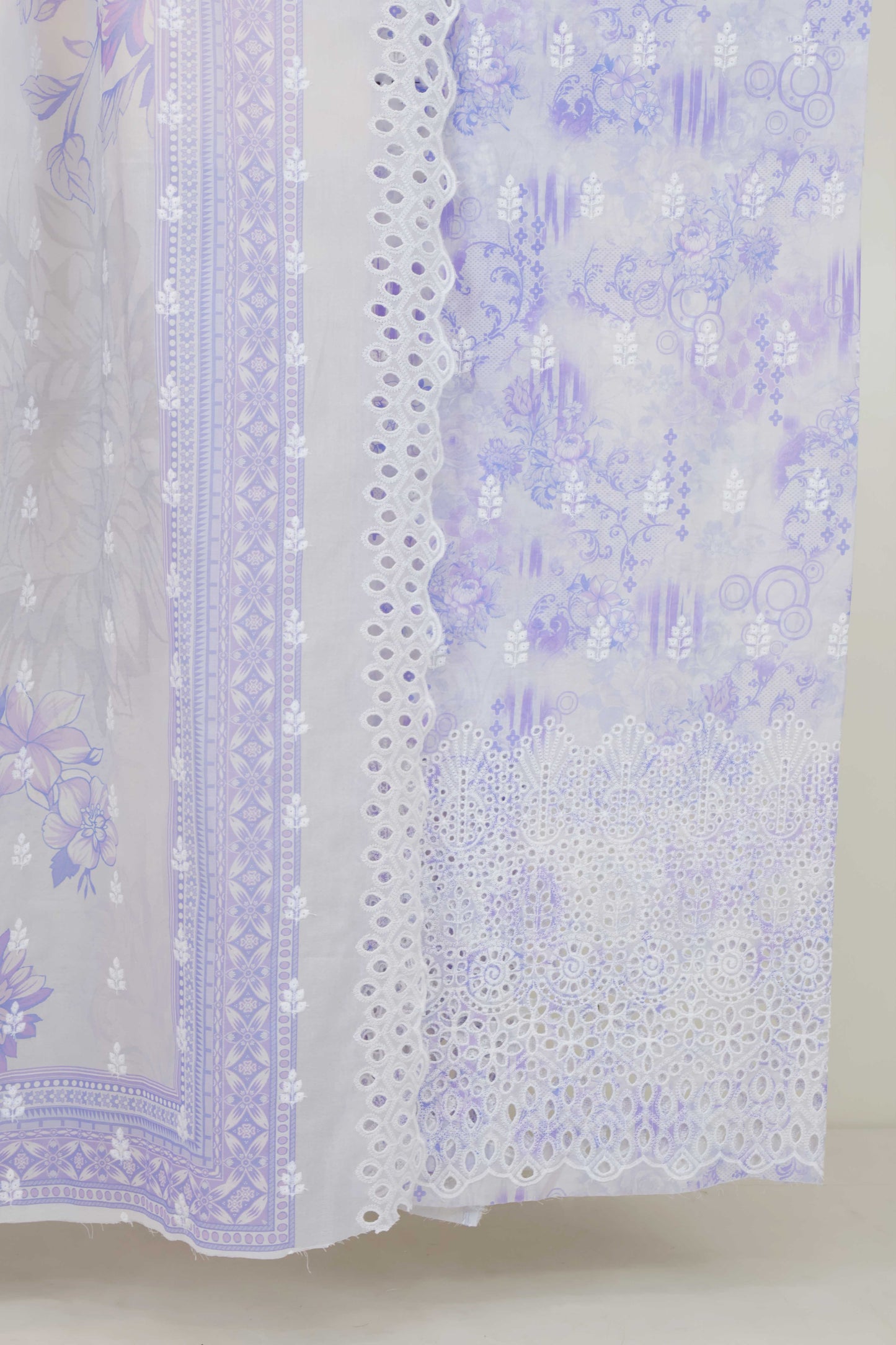 3Piece-Lawn Embroidered Suit V32WR05