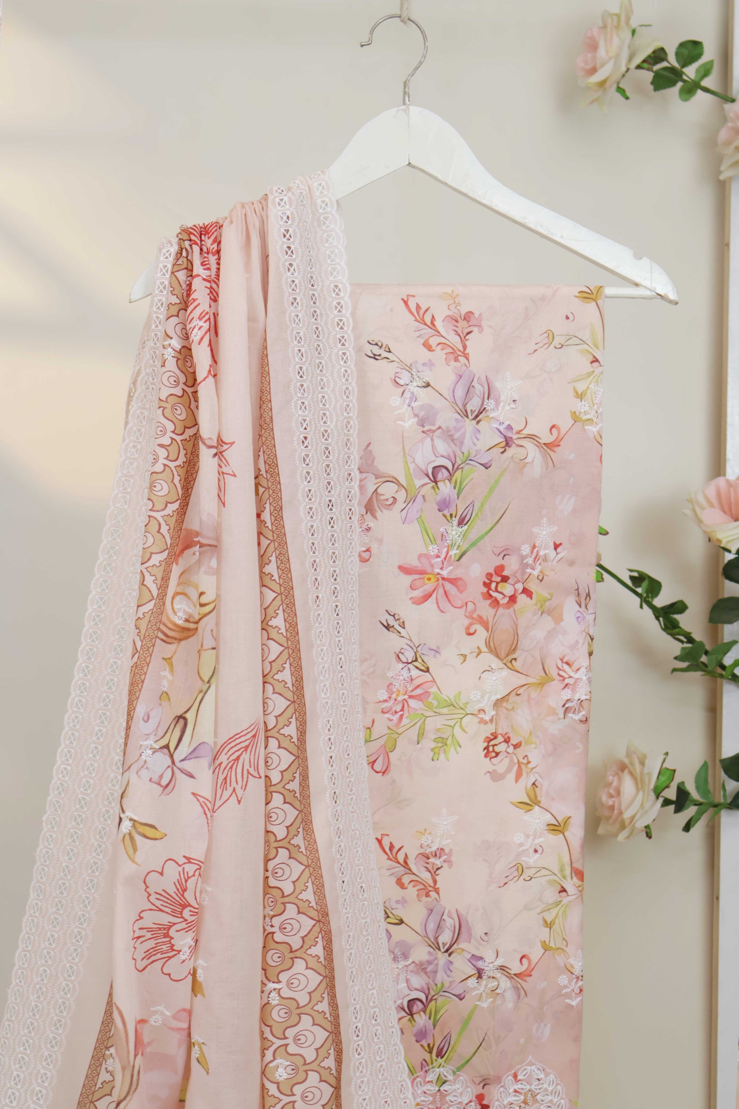 3Piece-Lawn Embroidered Suit V32WR01