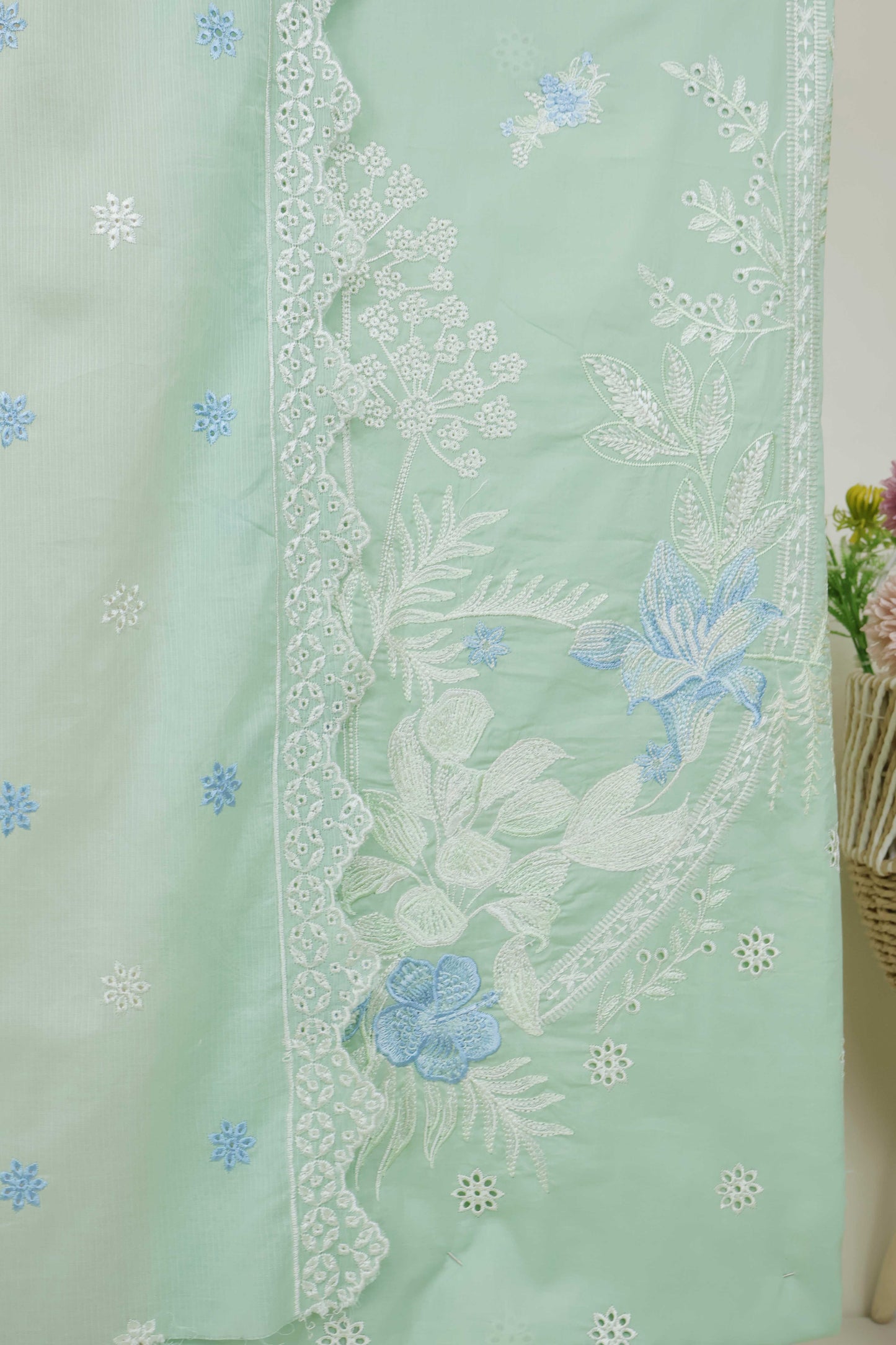 3Piece-Lawn Embroidered Suit V34WR06