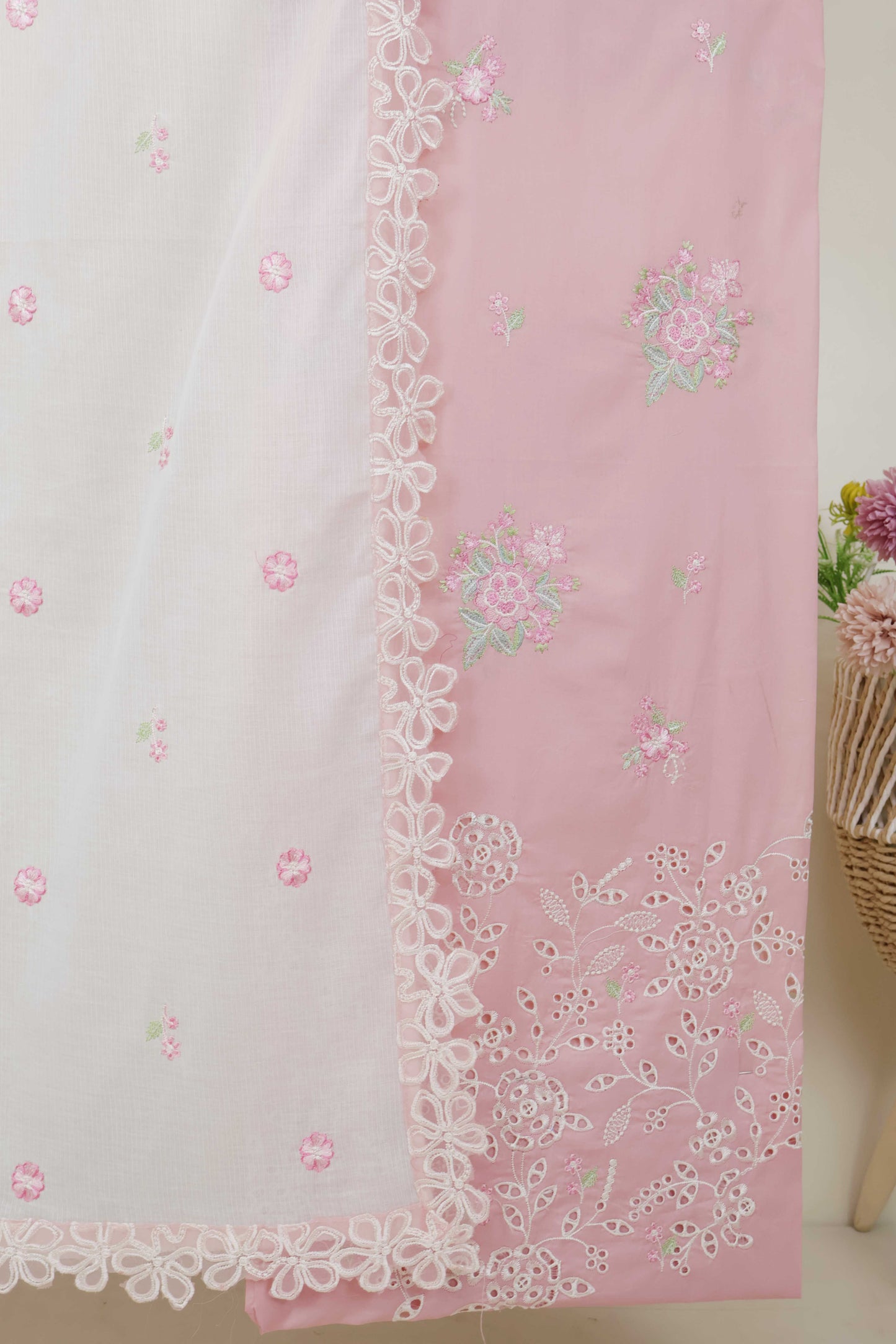 3Piece-Lawn Embroidered Suit V34WR07