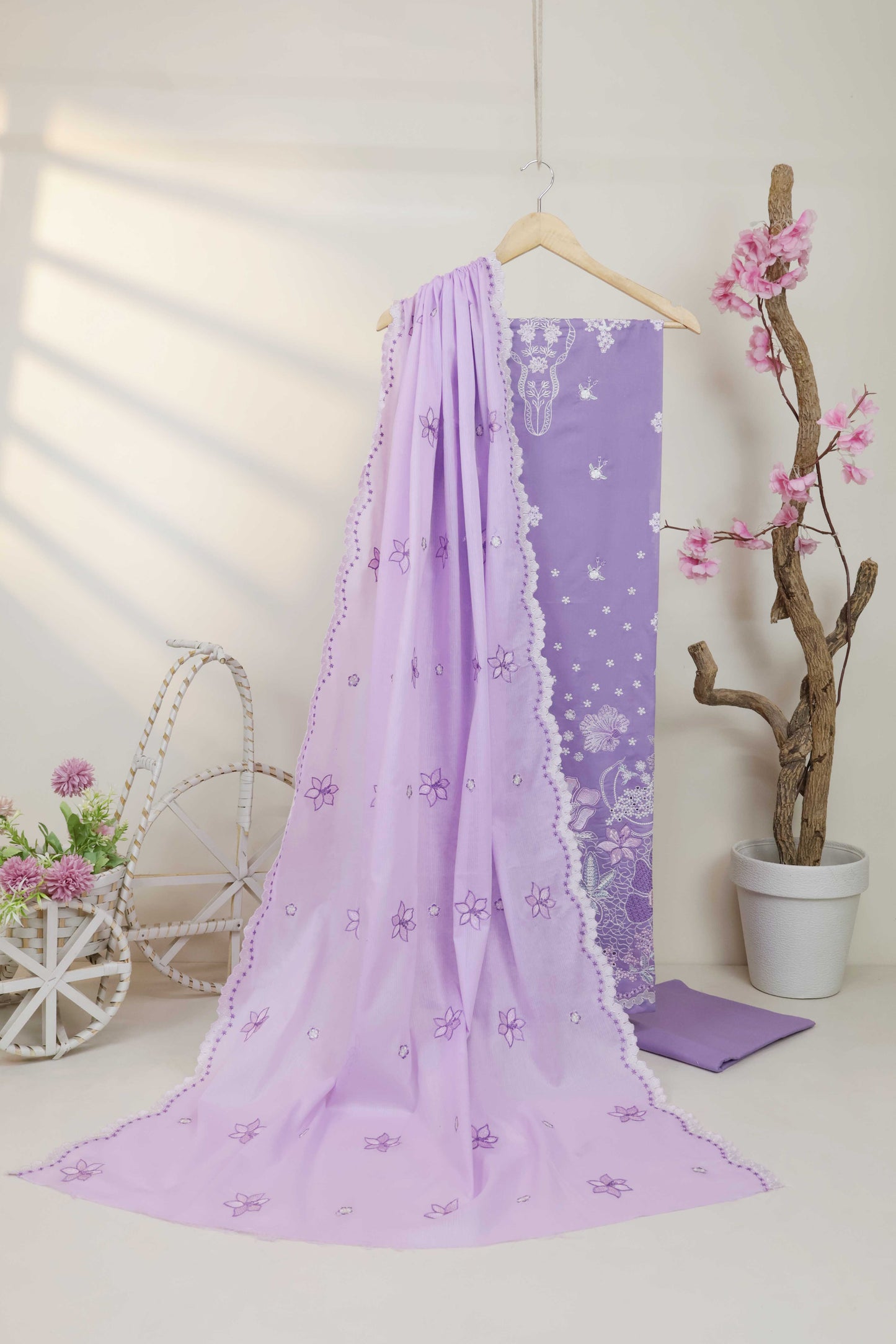 3Piece-Lawn Embroidered Suit V34WR03