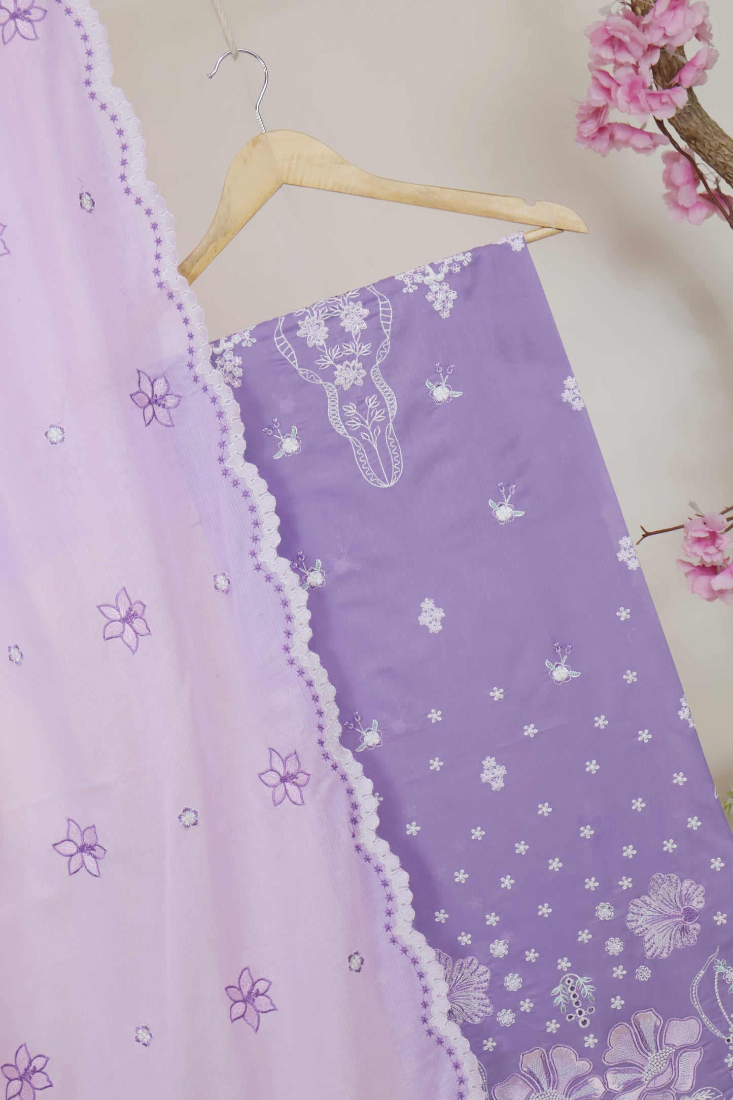 3Piece-Lawn Embroidered Suit V34WR03