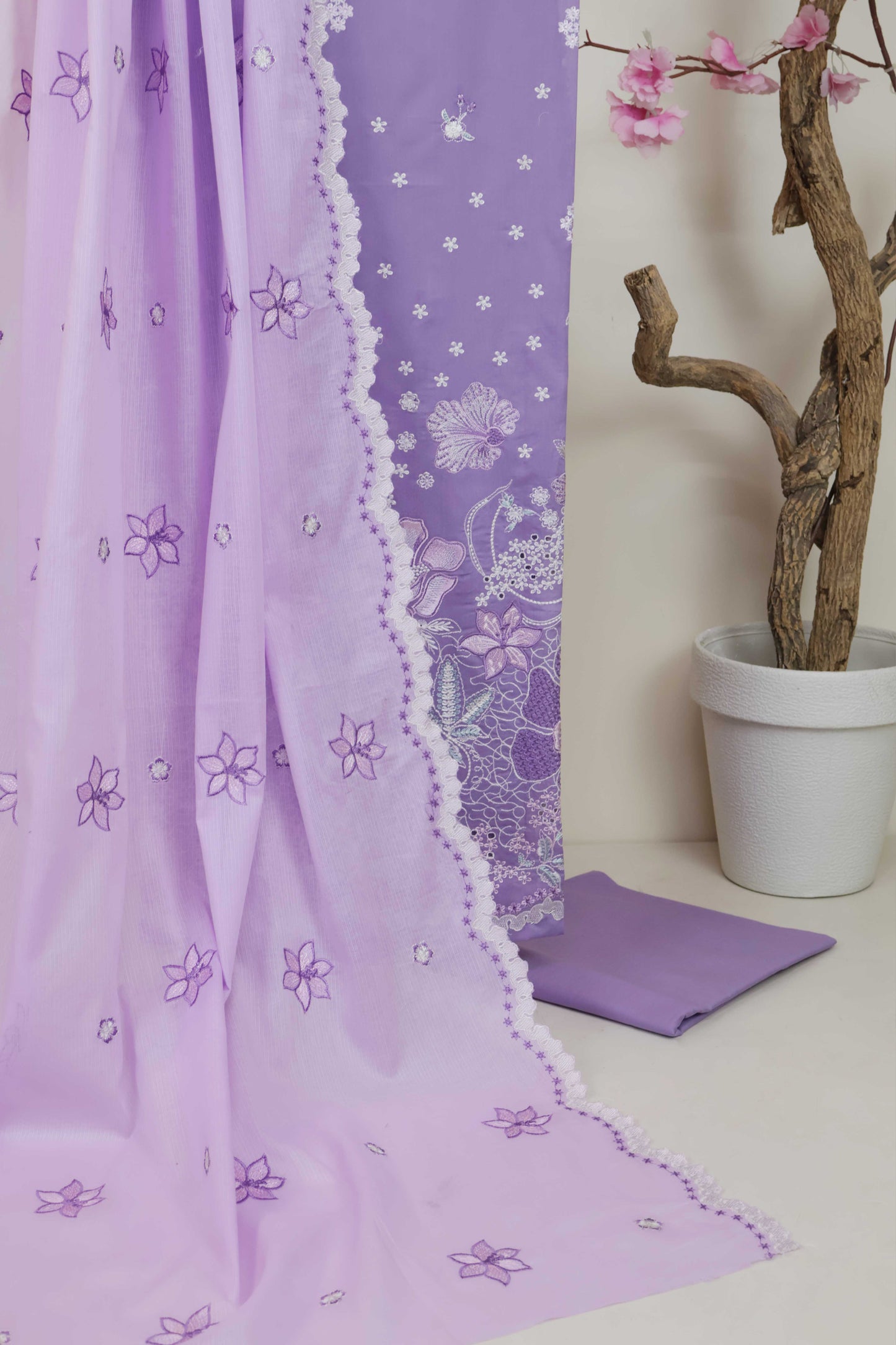 3Piece-Lawn Embroidered Suit V34WR03