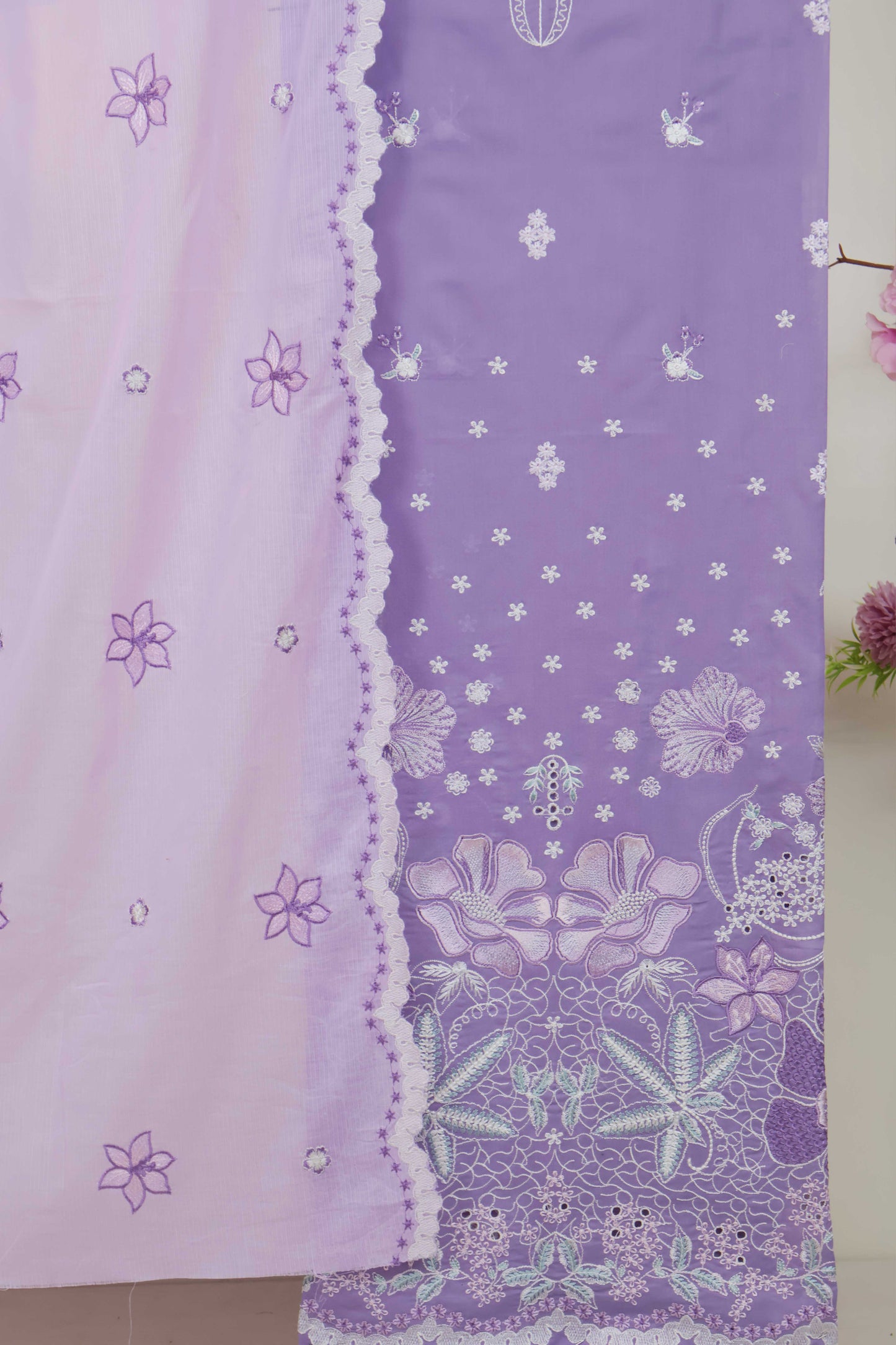 3Piece-Lawn Embroidered Suit V34WR03
