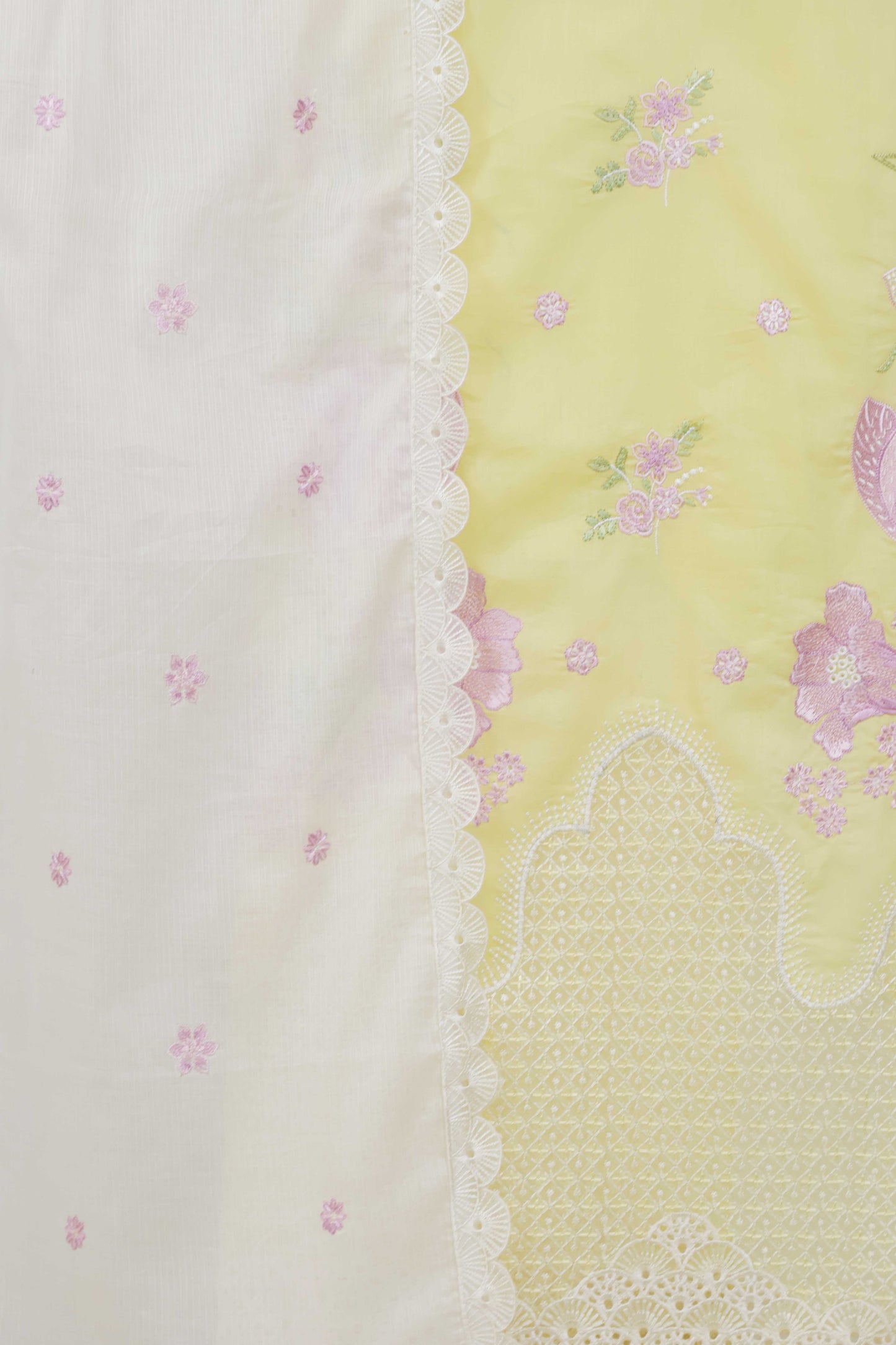 3Piece-Lawn Embroidered Suit V34WR01