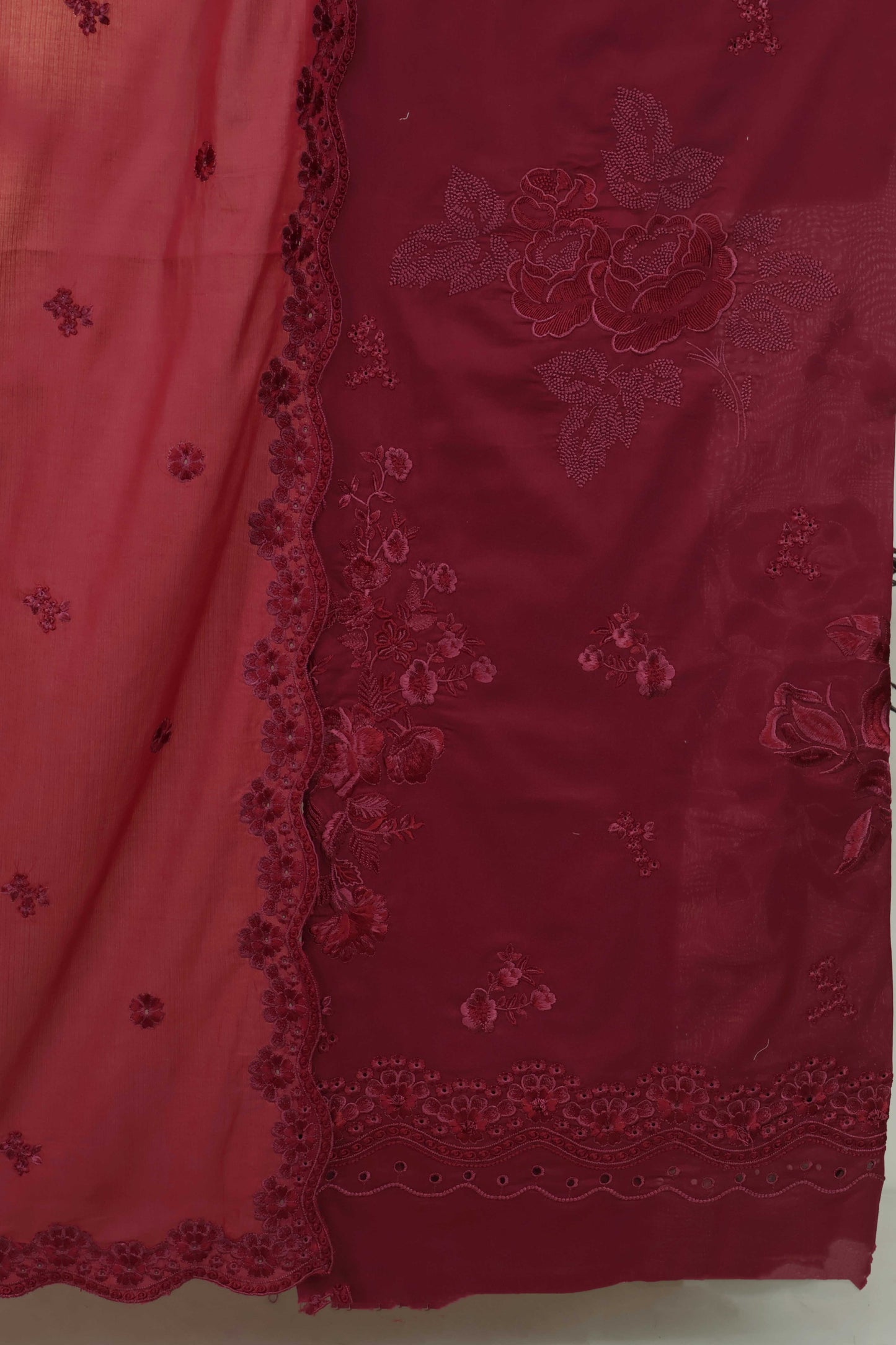 3Piece-Lawn Embroidered Suit V34WR02