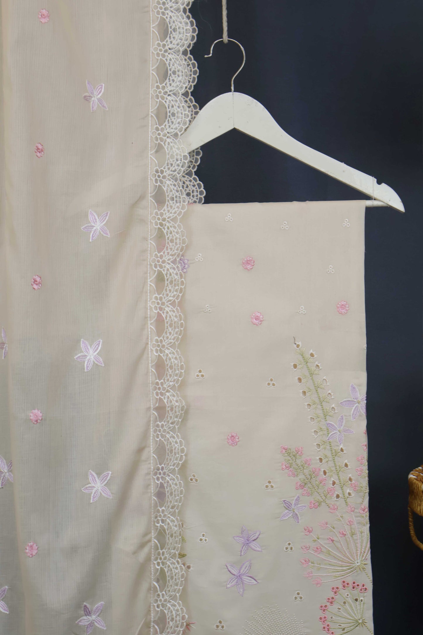 3Piece-Lawn Embroidered Suit V34WR05