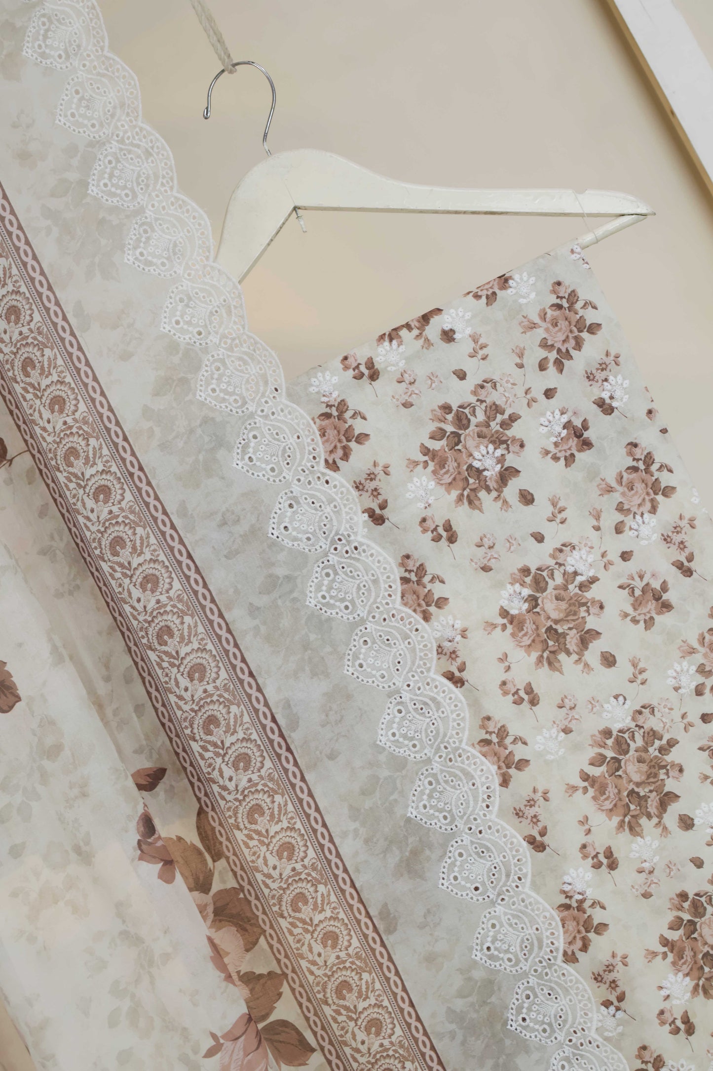 3Piece-Lawn Embroidered Suit v45wr03