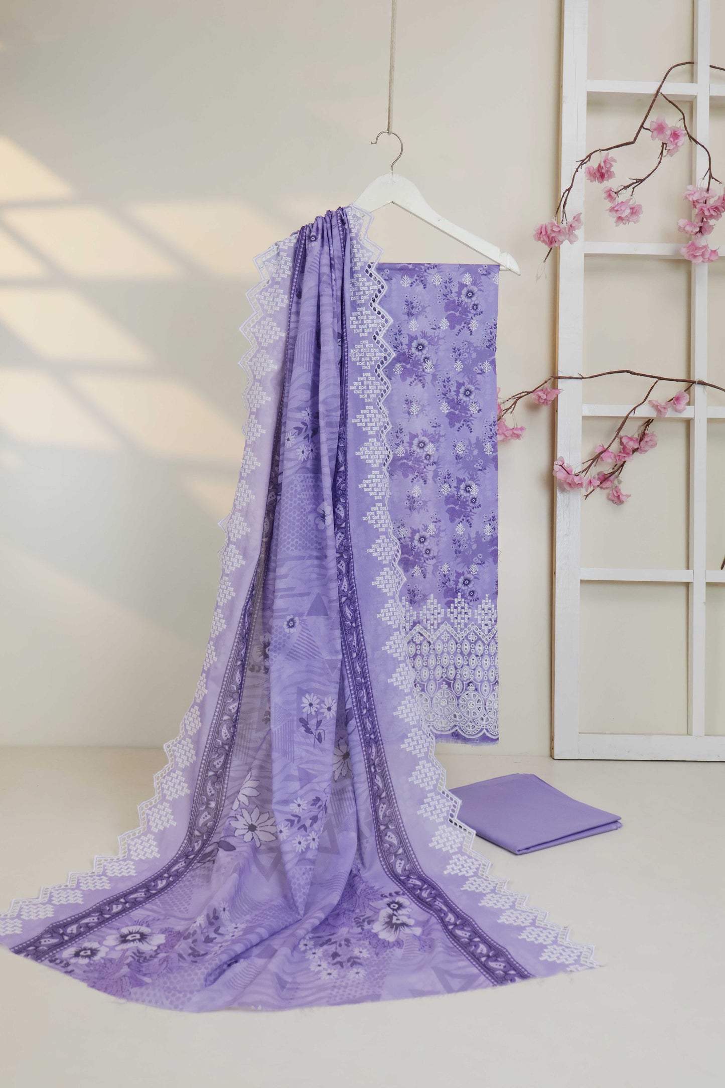 3Piece-Lawn Embroidered Suit v45wr01