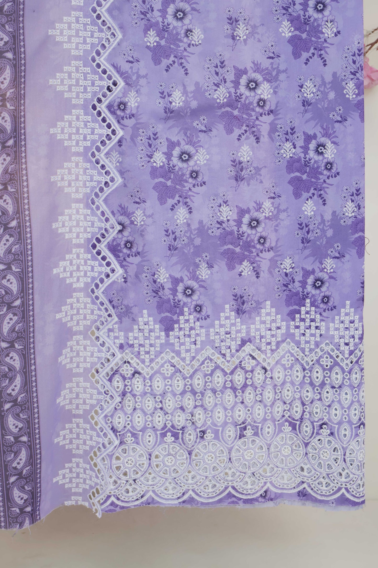 3Piece-Lawn Embroidered Suit v45wr01