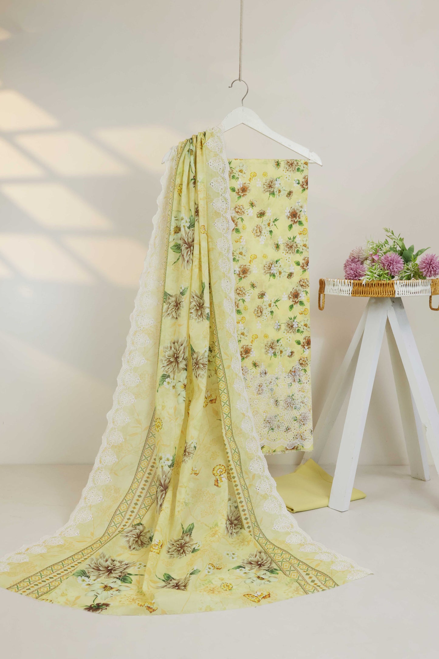 3Piece-Lawn Embroidered Suit v45wr02