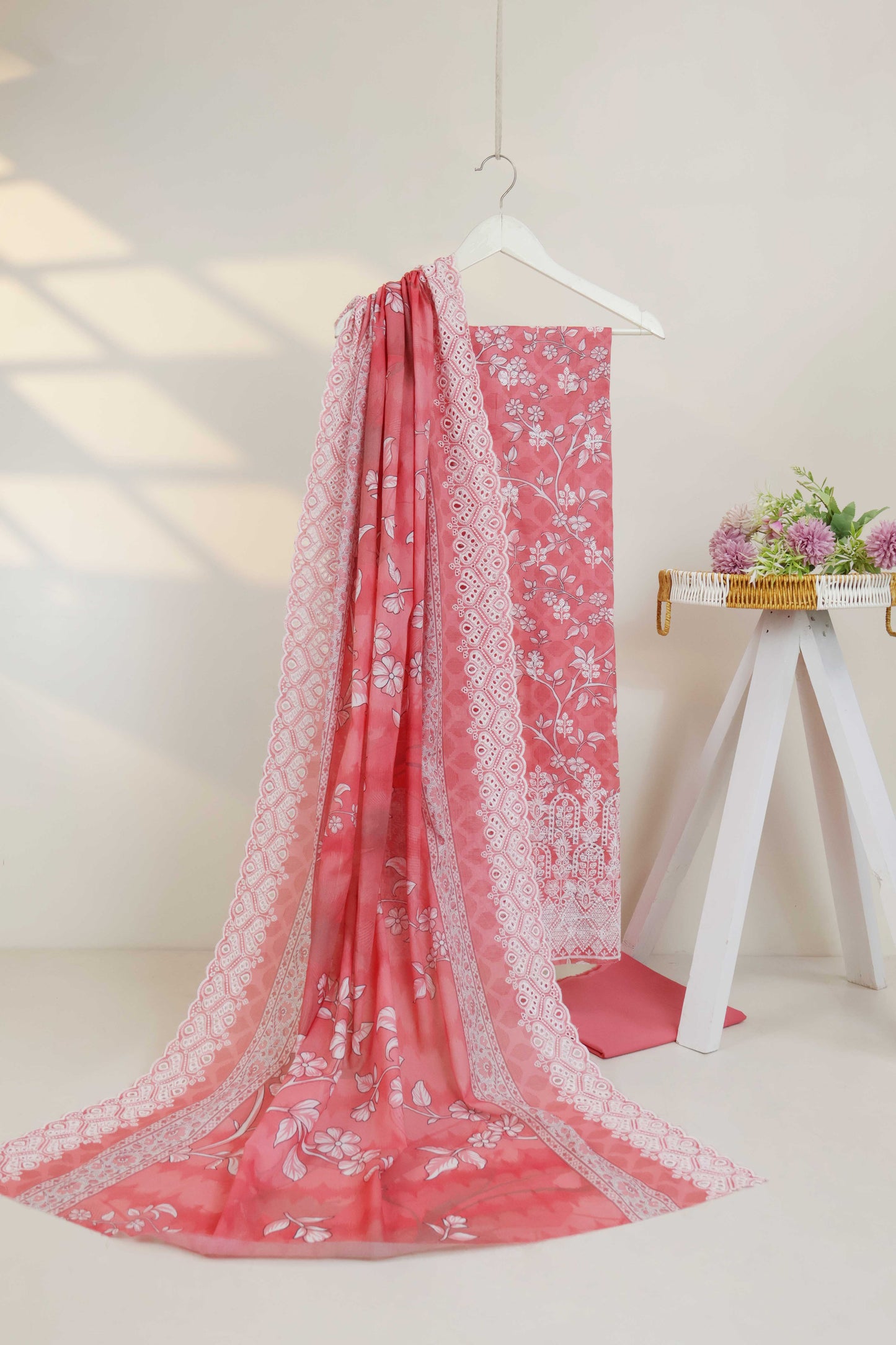 3Piece-Lawn Embroidered Suit v45wr08