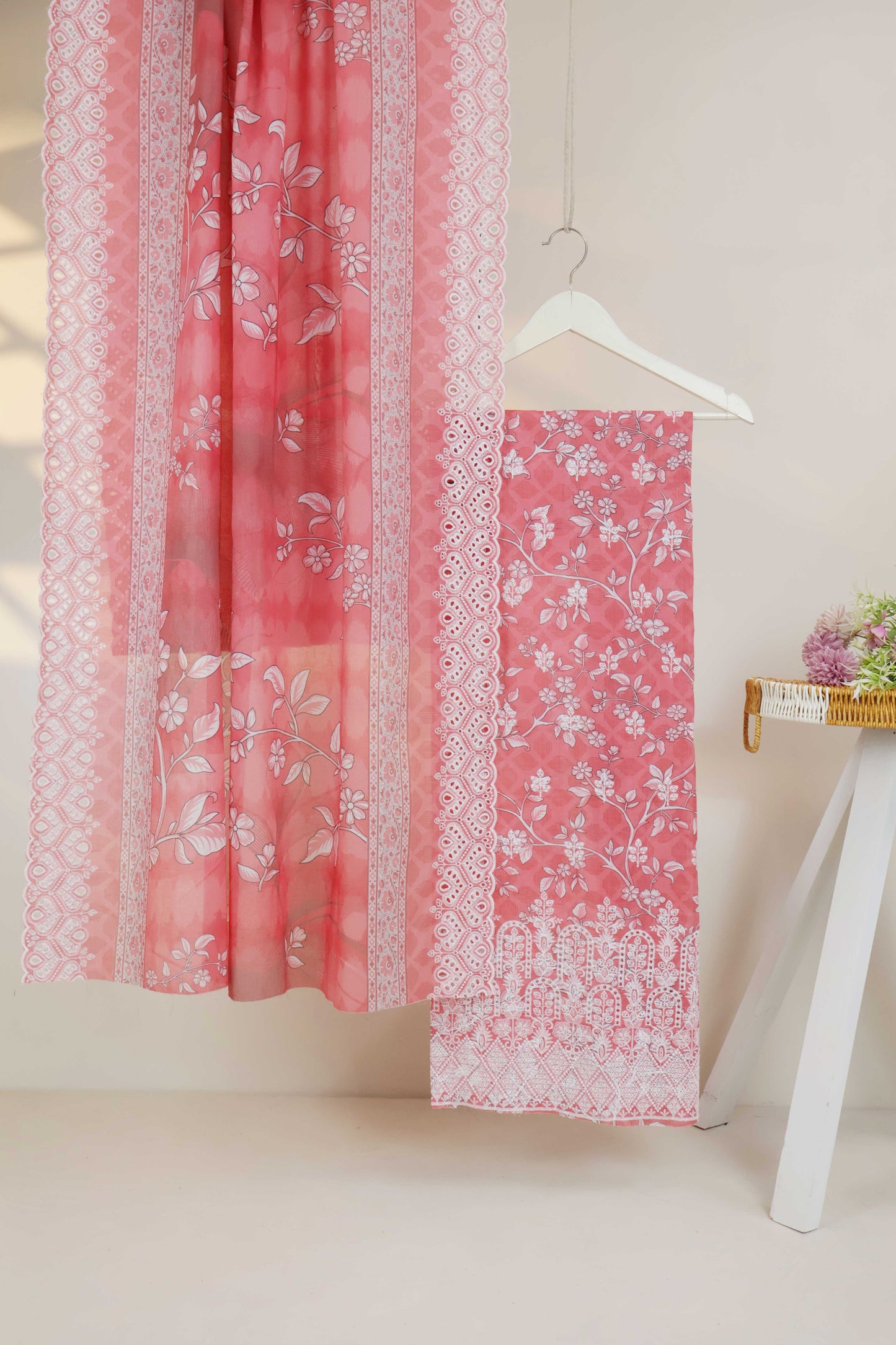 3Piece-Lawn Embroidered Suit v45wr08