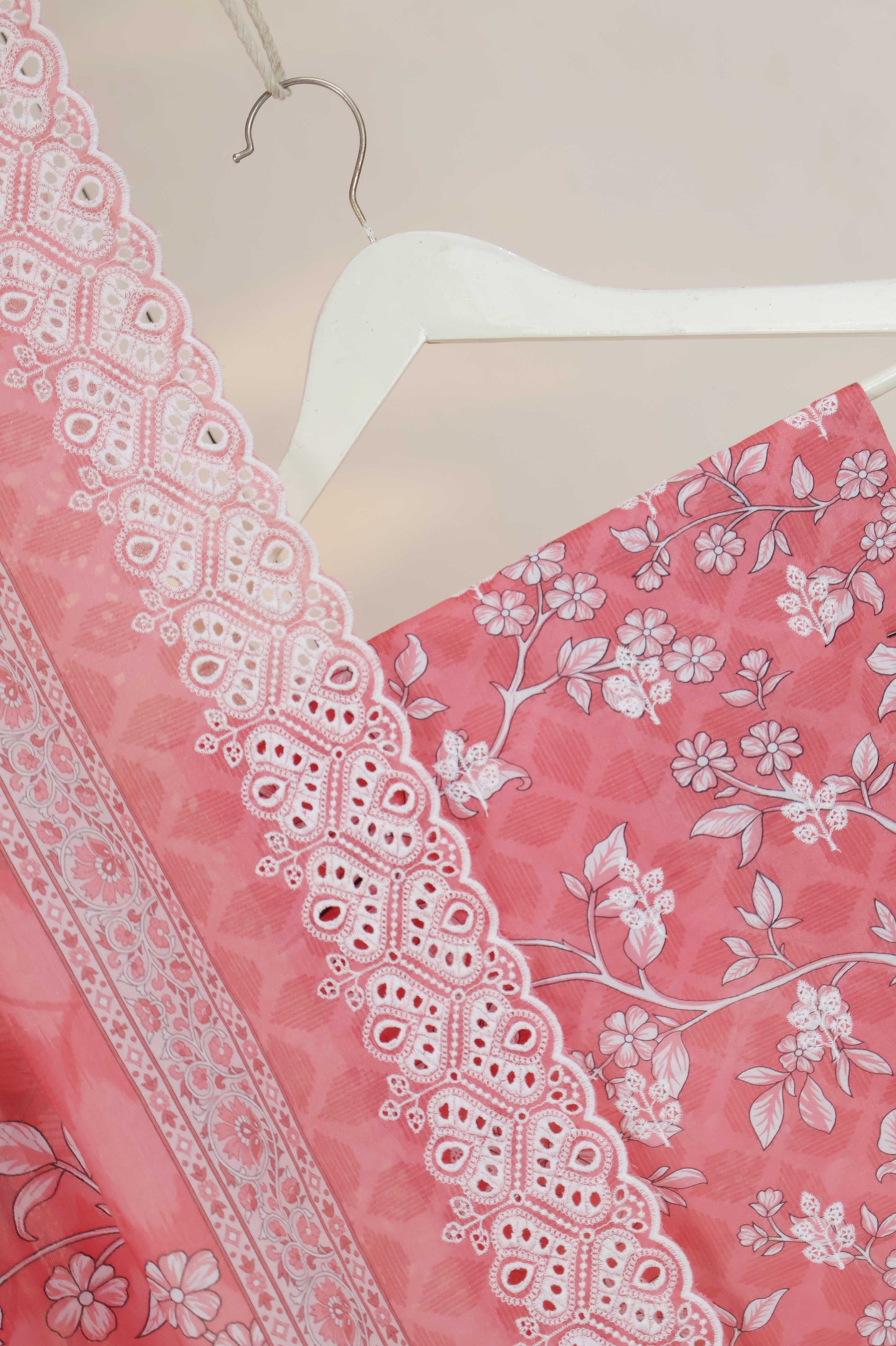 3Piece-Lawn Embroidered Suit v45wr08