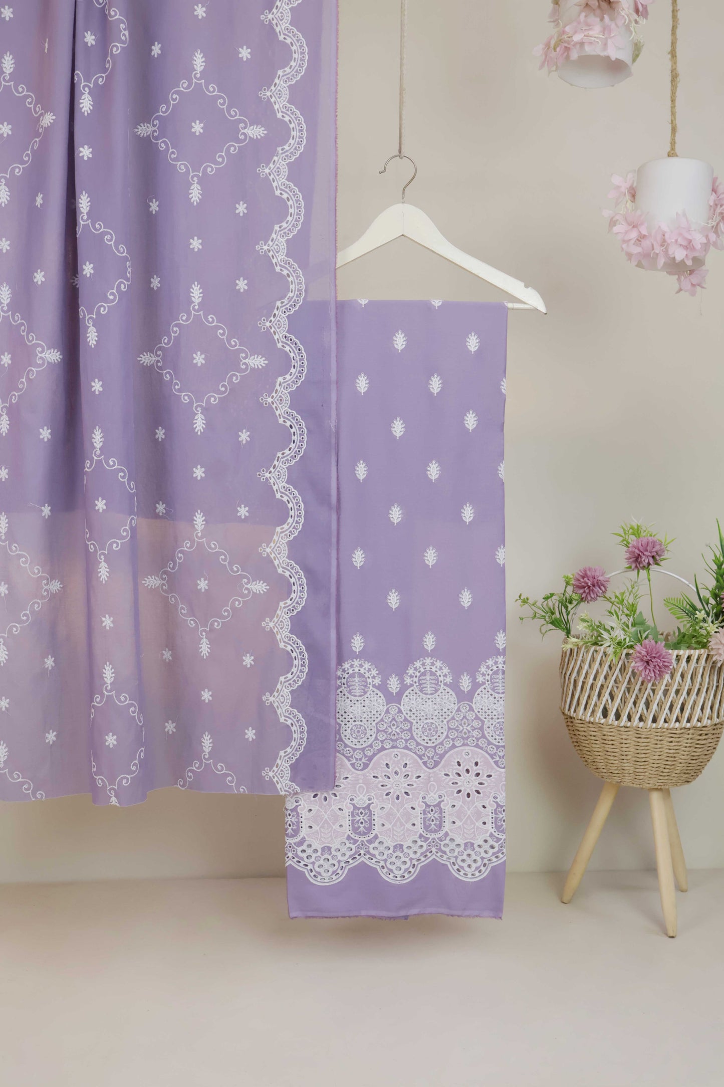 3Piece-Lawn Embroidered Suit V46WR02