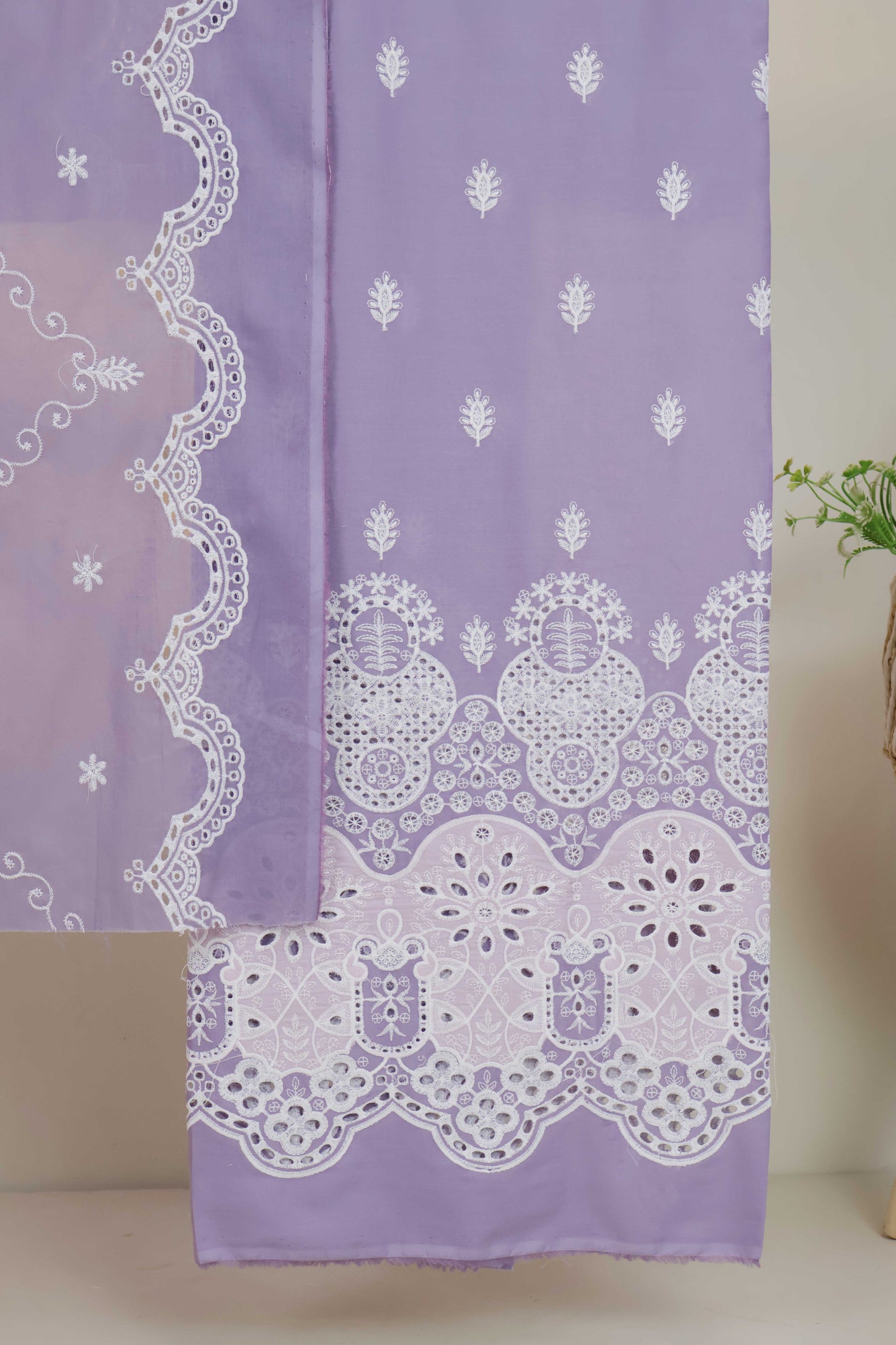 3Piece-Lawn Embroidered Suit V46WR02