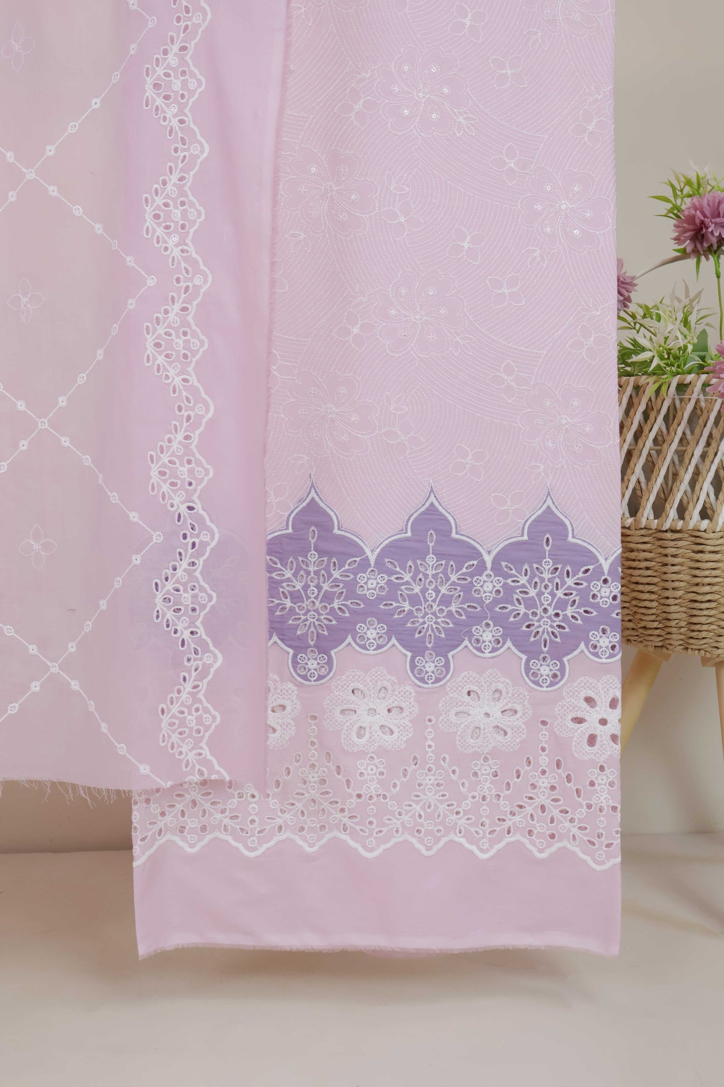 3Piece-Lawn Embroidered Suit V46WR01