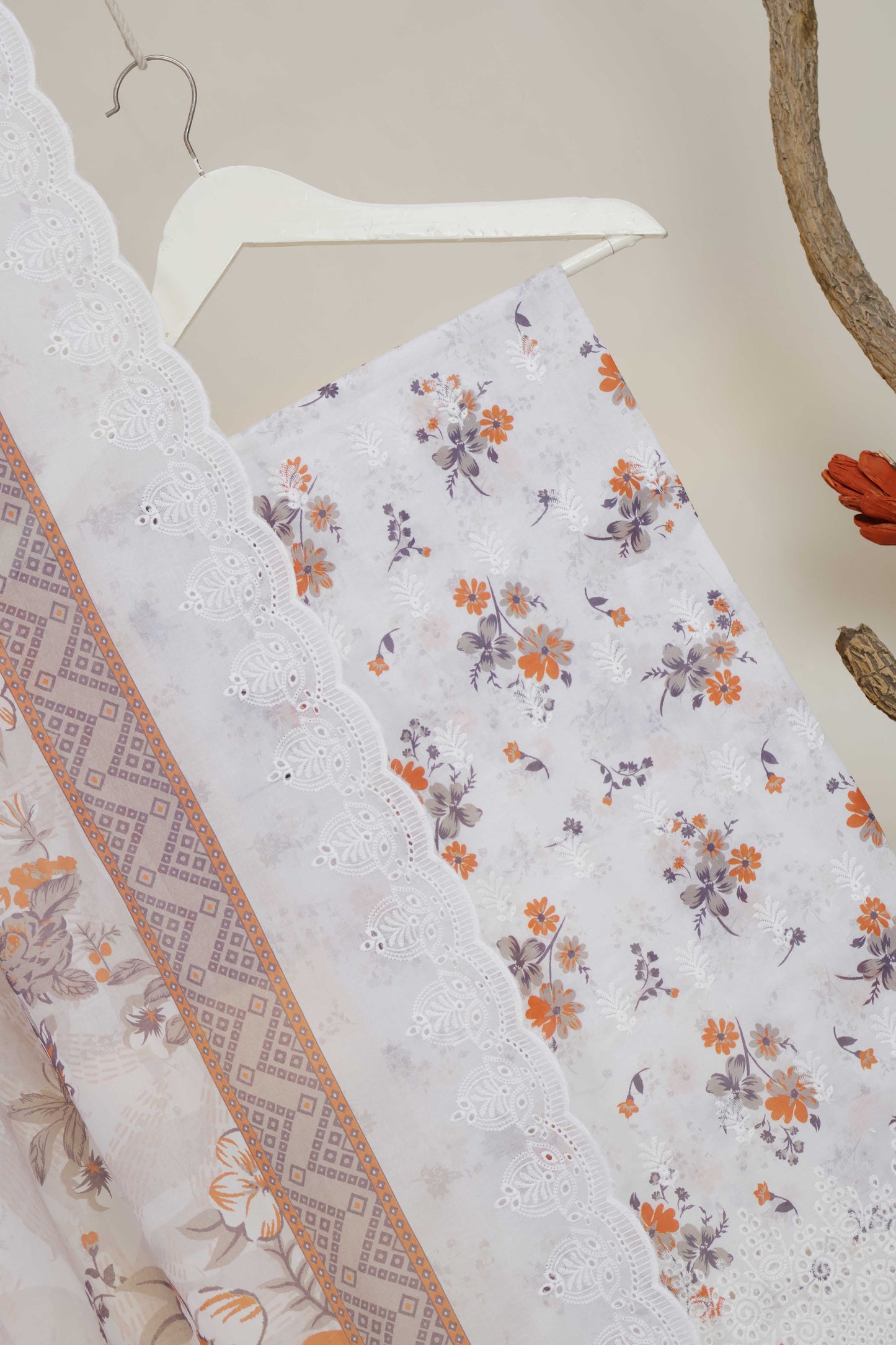 3Piece-Lawn Embroidered Suit V45WR07
