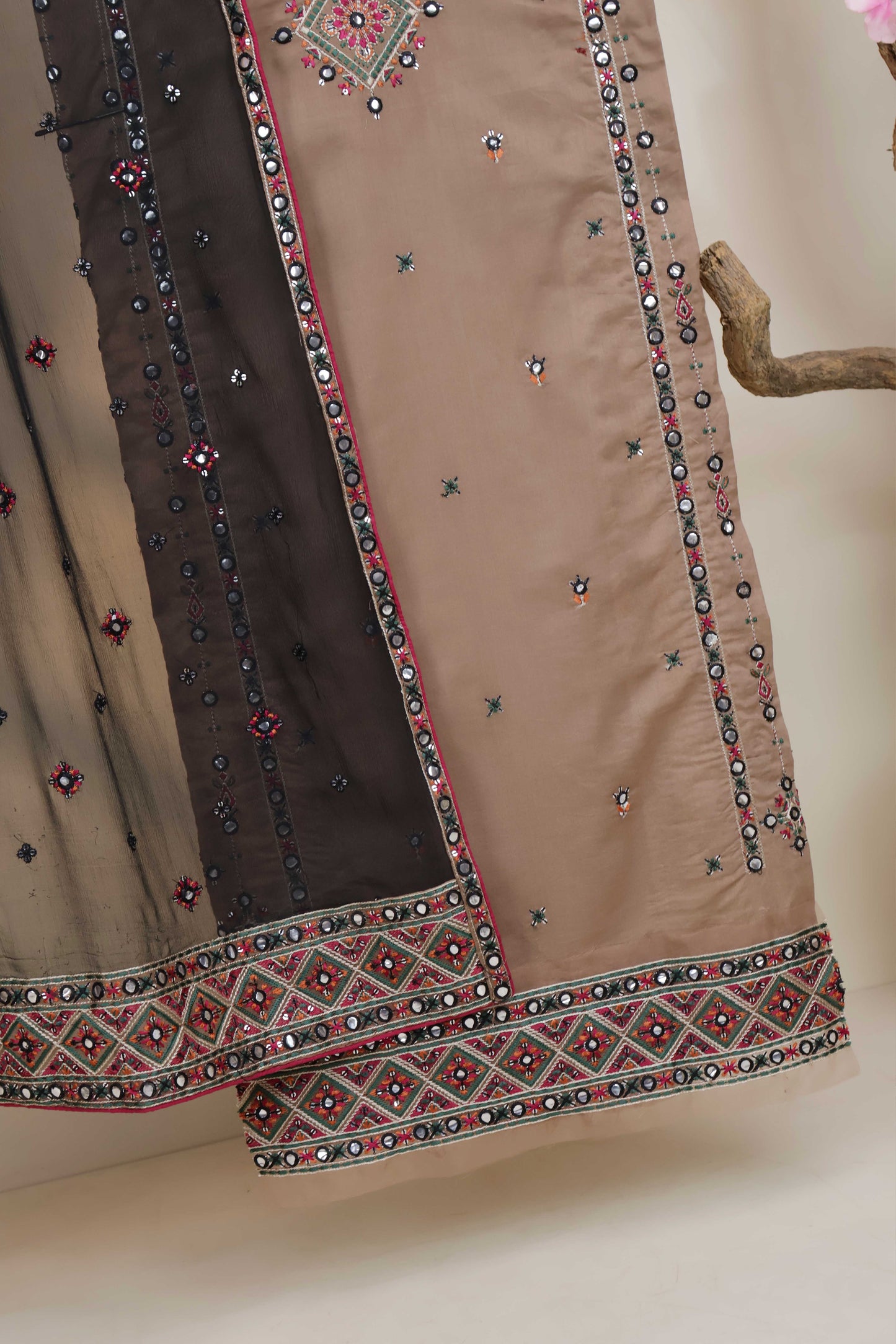 Luxury Lawn Embroidered Suit NV1WR07