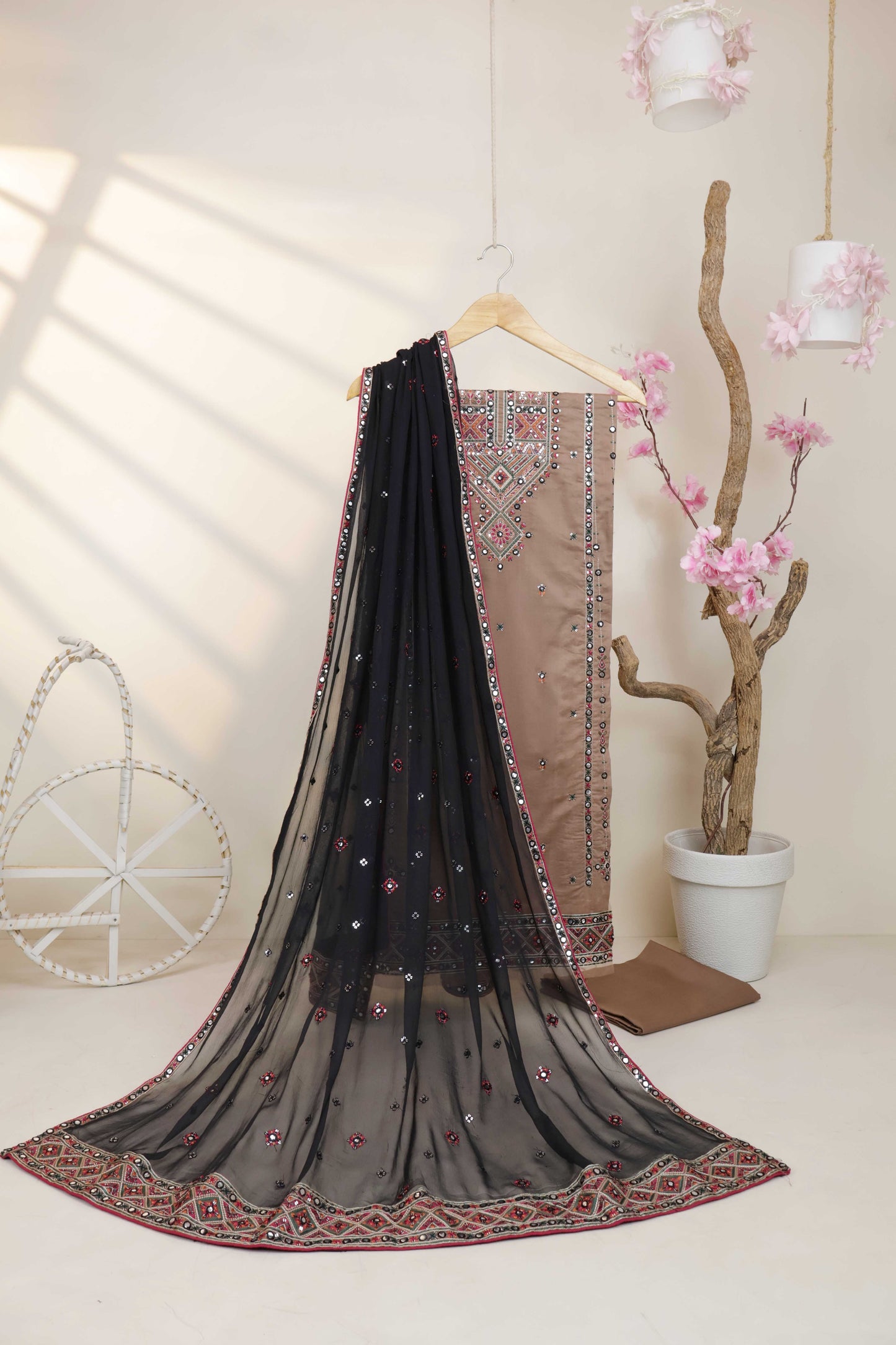 Luxury Lawn Embroidered Suit NV1WR07
