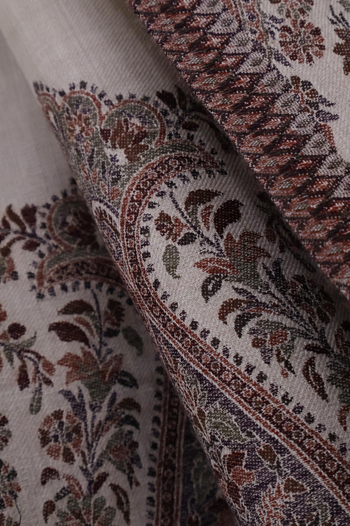 Kani Pashmina Shawl  3874 Skin B