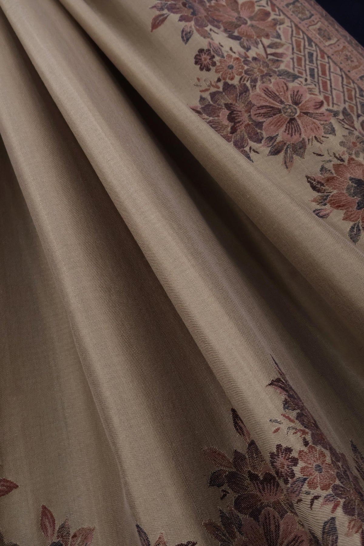 Kani Border Pashmina Shawl 3942 Skin