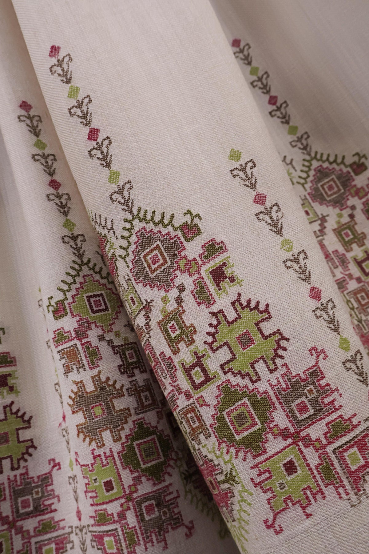 Kani Pashmina Shawl  3921 Skin E