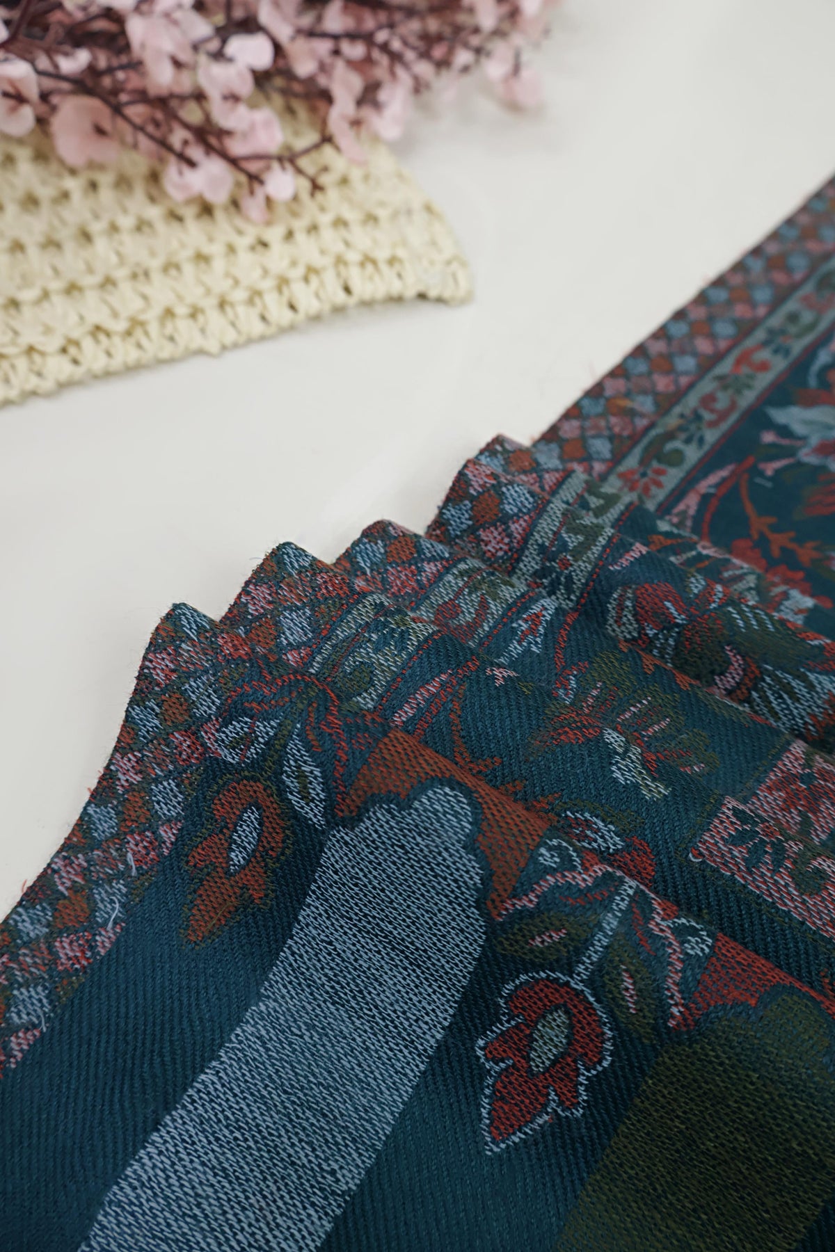 Kani Pashmina Shawl  KHA81