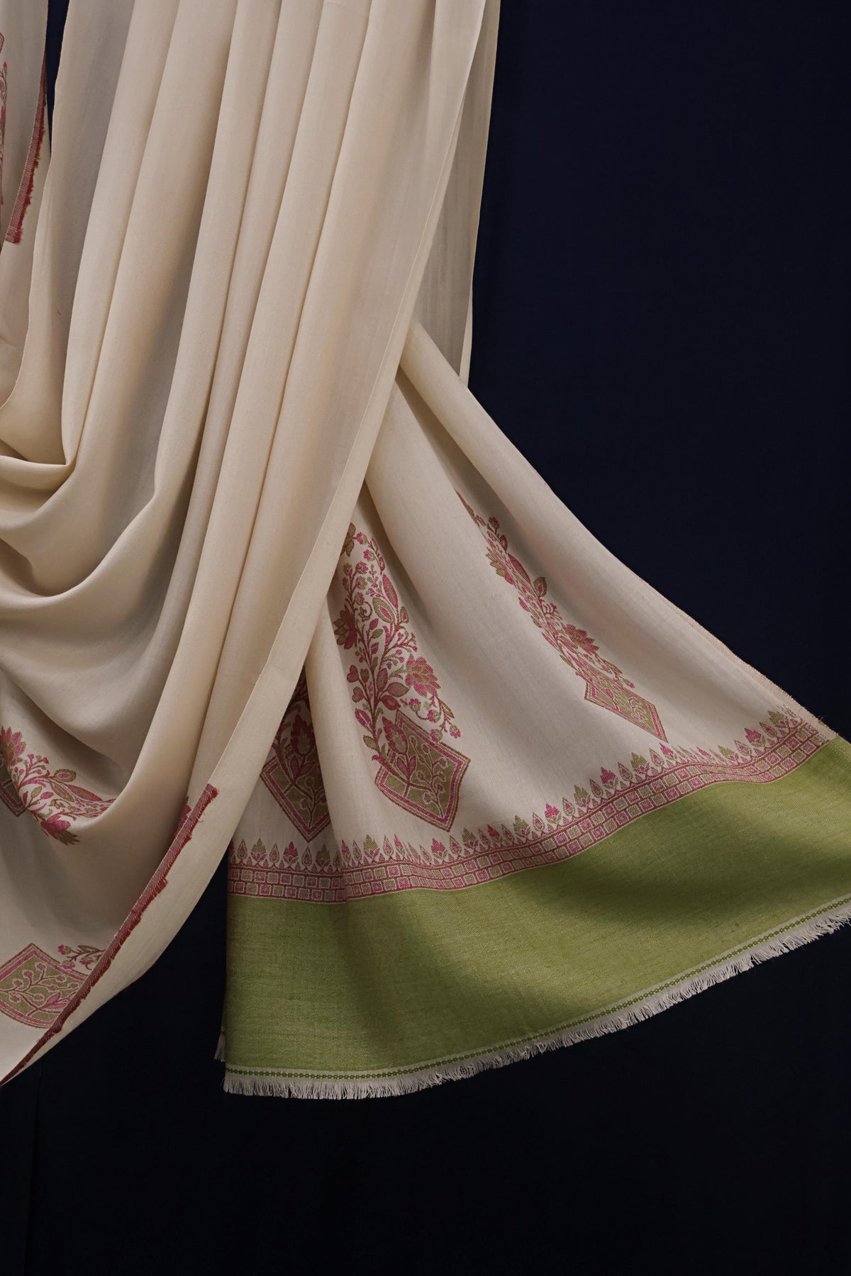 Kani Pashmina Shawl  KHA196