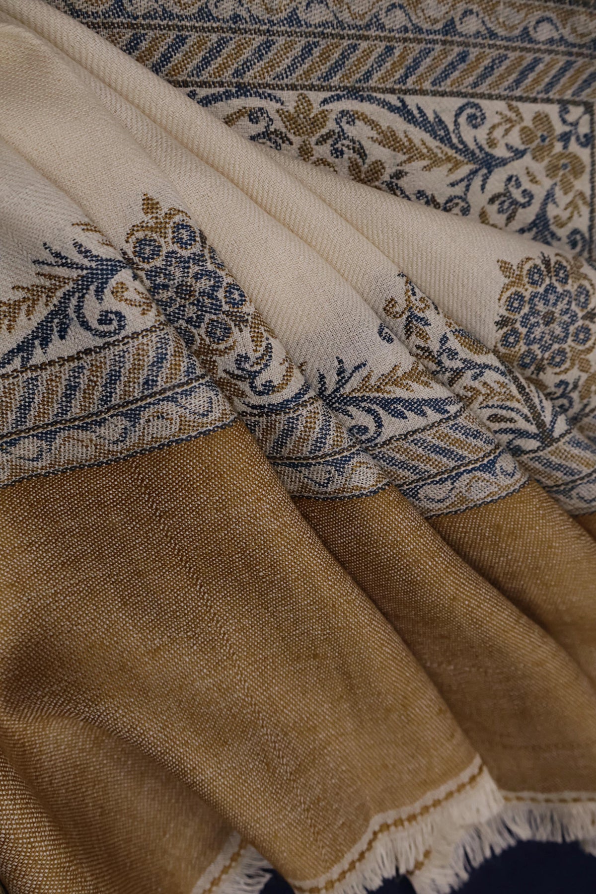 Kani Pashmina Shawl  KHA200