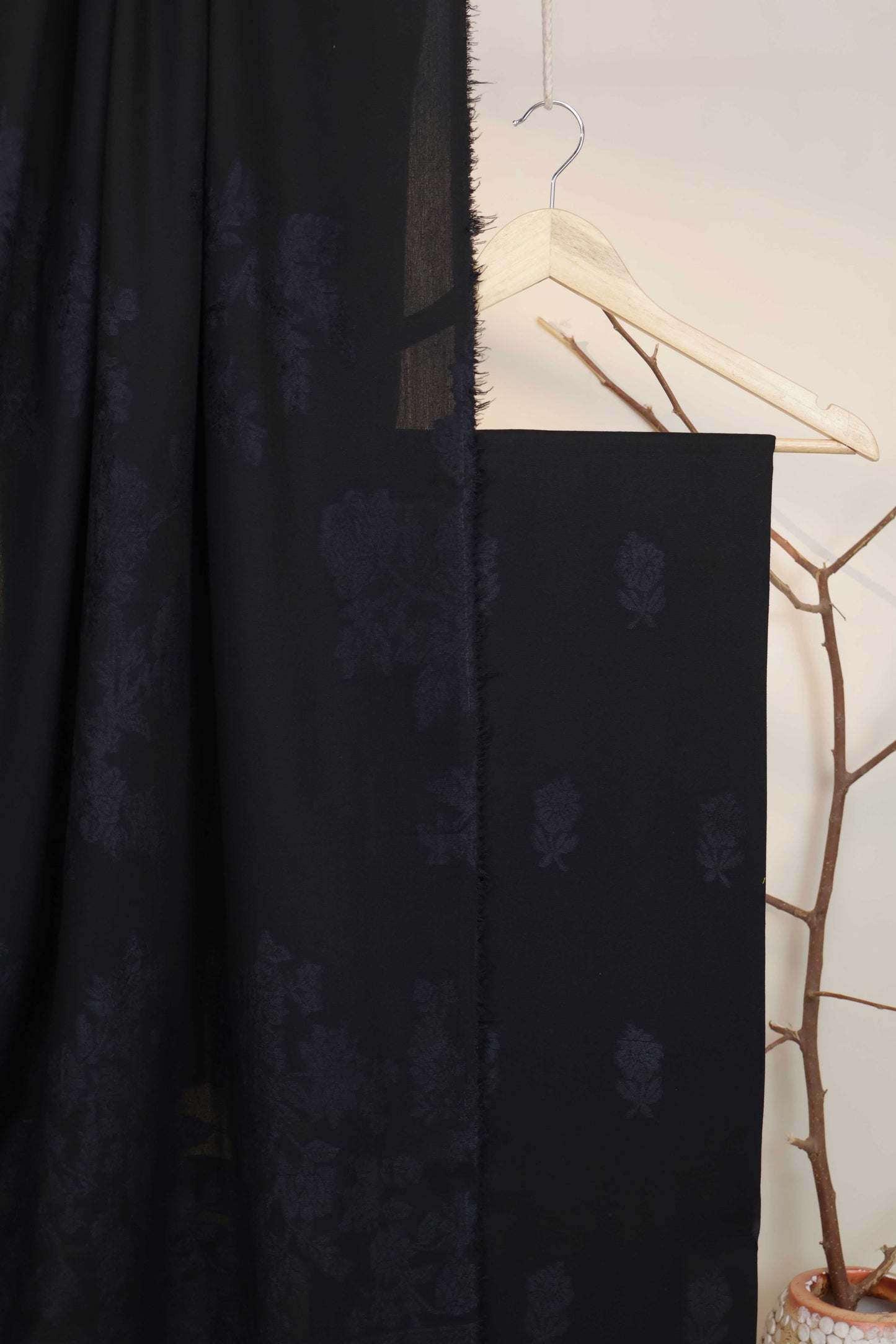 3Piece - Karandi Velvet Embose Suit VC191