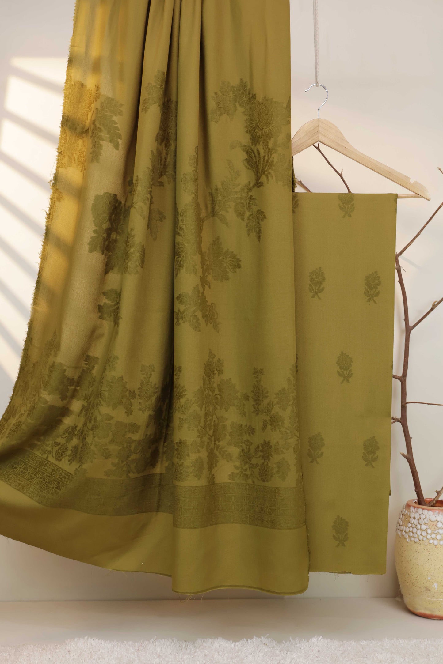 3Piece - Karandi Velvet Embose Suit VC193