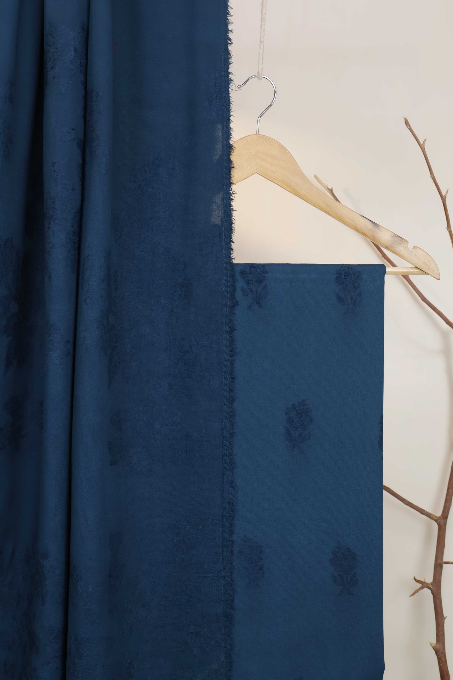 3Piece - Karandi Velvet Embose Suit VC190