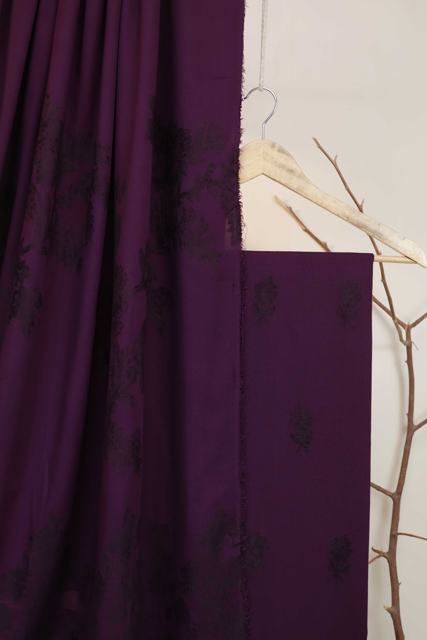 3Piece - Karandi Velvet Embose Suit VC194