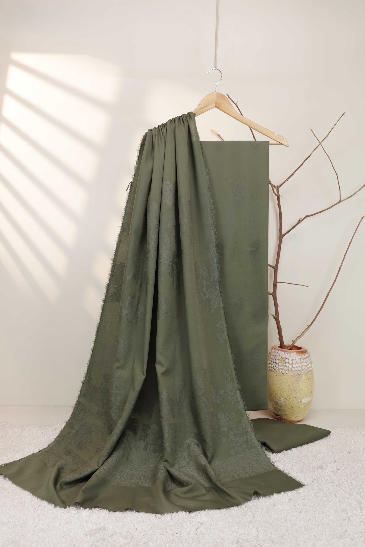 3Piece - Karandi Velvet Embose Suit VC196